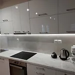 דירה Panorama Luxury With Garden 2 *