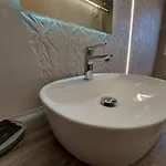 Panorama Luxury With Garden 2 דירה *