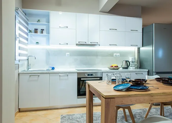 Panorama Luxury With Garden 2