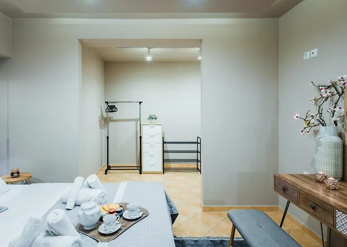 Panorama Luxury With Garden 2