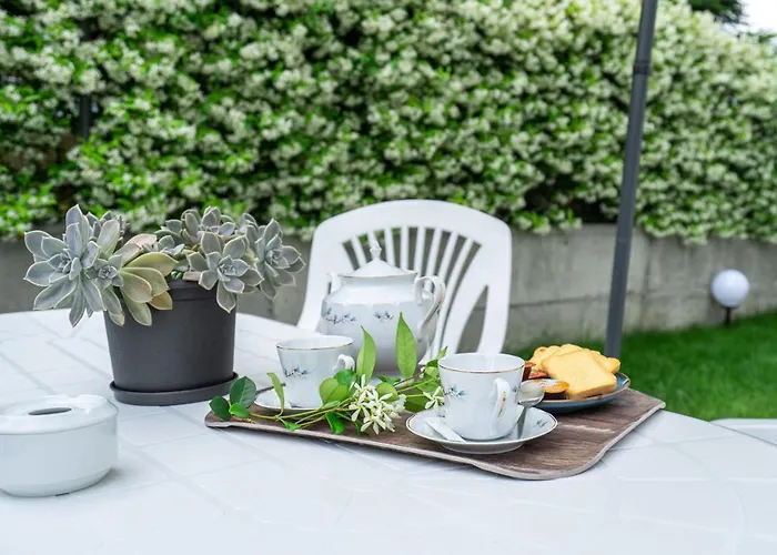 Panorama Luxury With Garden 2 アパート ヴェリア