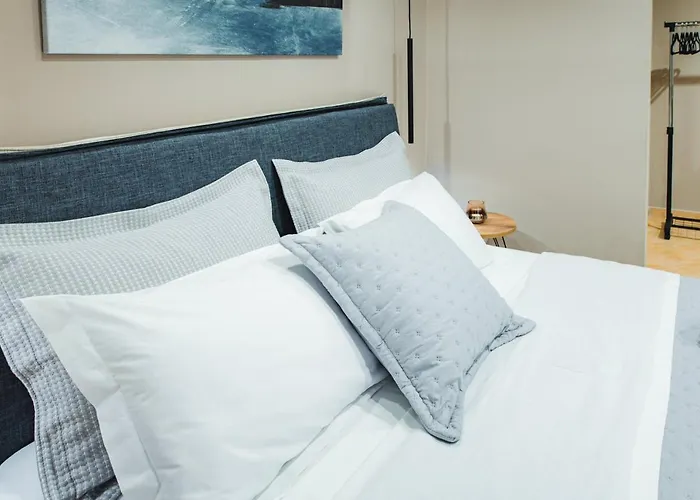 Daire Panorama Luxury With Garden 2