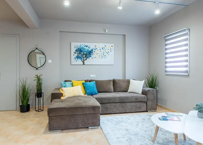 Panorama Luxury With Garden 2 *